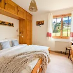 Apartmán Rare, Quite & Centered With Garden & Fireplace *