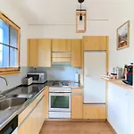 Apartmán Rare, Quite & Centered With Garden & Fireplace *