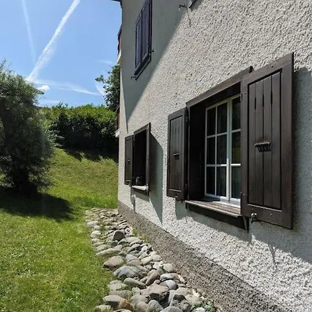 Apartment Rare, Quite & Centered With Garden & Fireplace *