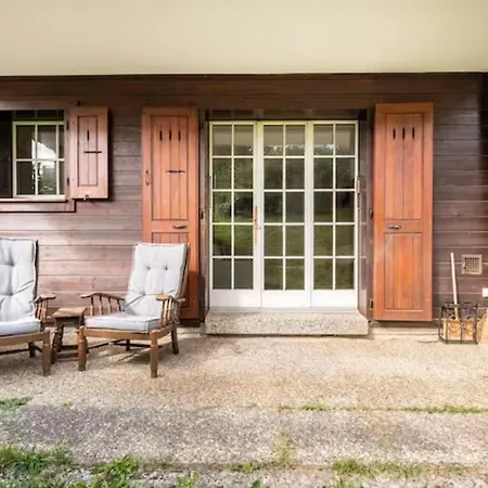 Rare, Quite & Centered With Garden & Fireplace Apartment
