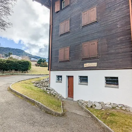 Calme, Jardin & Cheminee A Villars, Proche Centre *