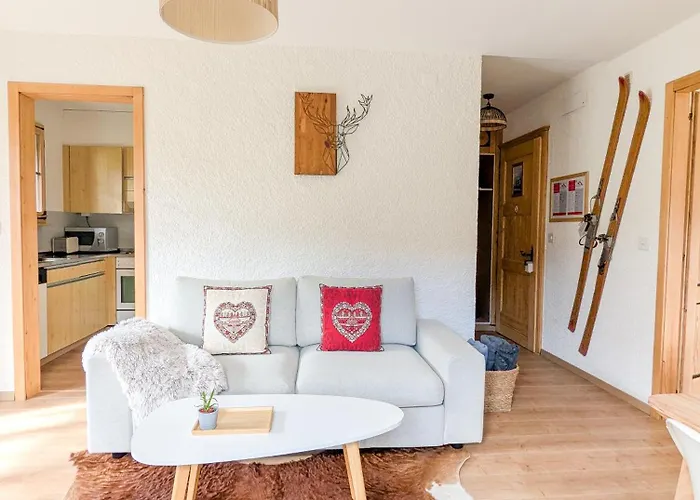 Апартаменты Rare, Quite & Centered With Garden & Fireplace *