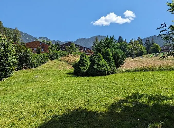 Rare, Quite & Centered With Garden & Fireplace Apartament