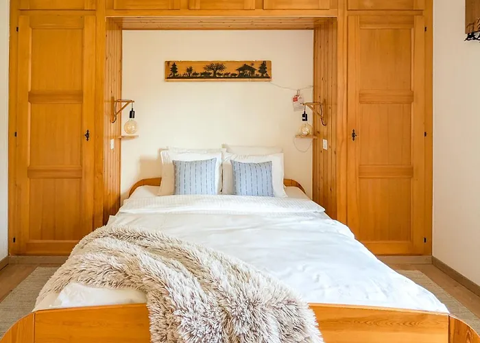 Rare, Quite & Centered With Garden & Fireplace Apartament *