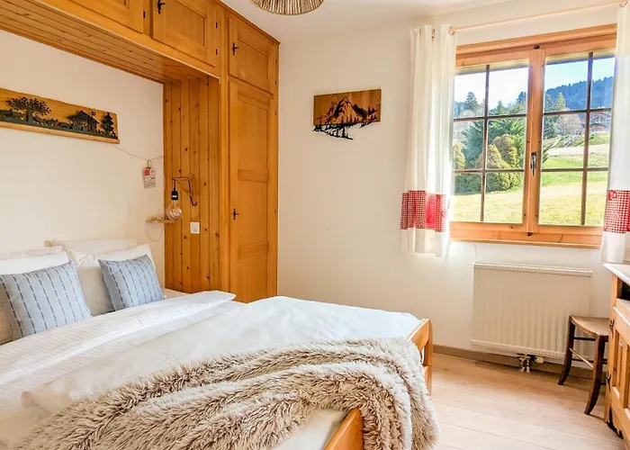 Apartament Rare, Quite & Centered With Garden & Fireplace *